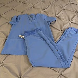 Figs Ceil Blue scrub set
